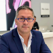 Larri Skott 64 Stuttgart