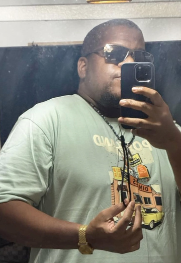 Robert (@rob4wife) — my photo № 5