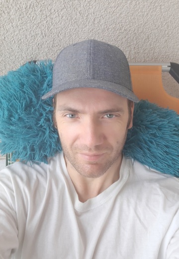 Christian (@christian1677) — my photo № 3