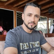 Hassan 33 Muscat