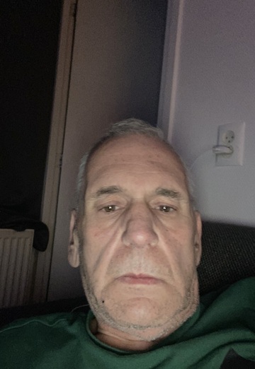 Robert (@robert17794) — my photo № 1