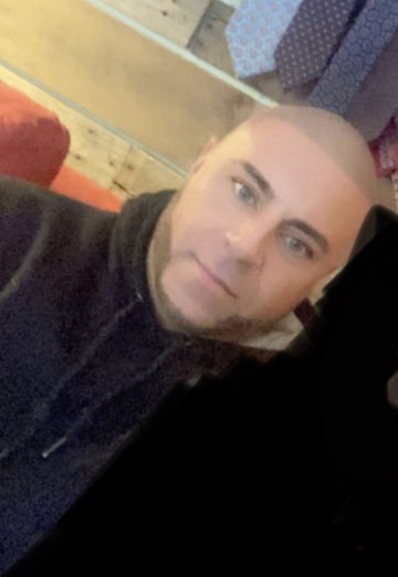 Peter (@peter4146) — my photo № 1