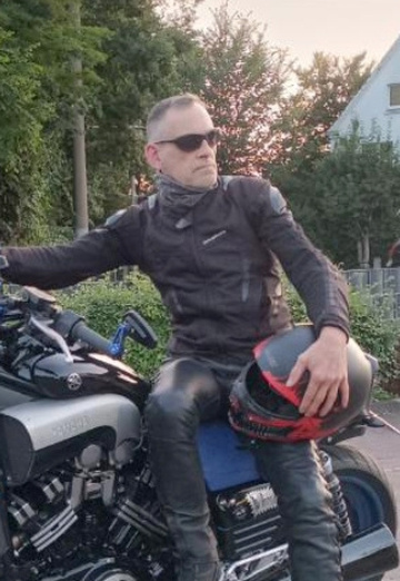 Roland Nuth (@rolandnuth) — my photo № 1