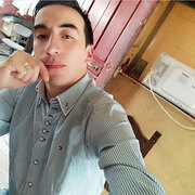 Alejandro 38 Santiago