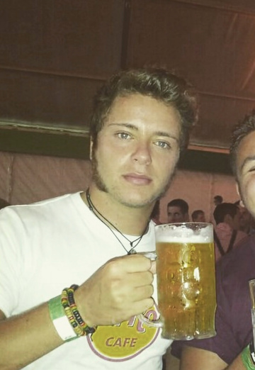 Andreas (@andreasfromaustria) — my photo № 2